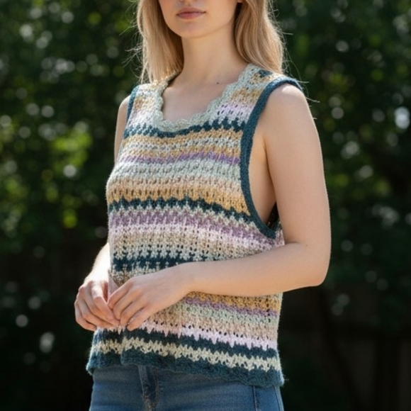 Universal Thread Tops - Universal Thread Striped Crochet Tank Top (TK1)